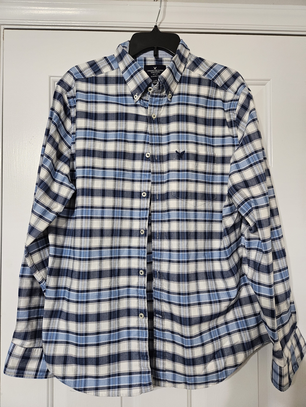 American Eagle Outfitters Men’s Blue & White Plaid Button-Down Shirt